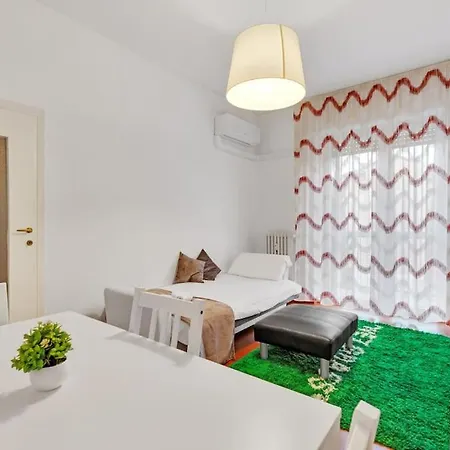 Navigli-duomo Large House Con Balcone Checkin H24 Апартаменты Милан