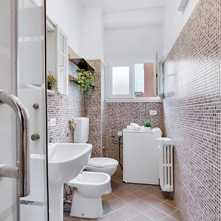 Navigli-duomo Large House Con Balcone Checkin H24 Апартаменты
