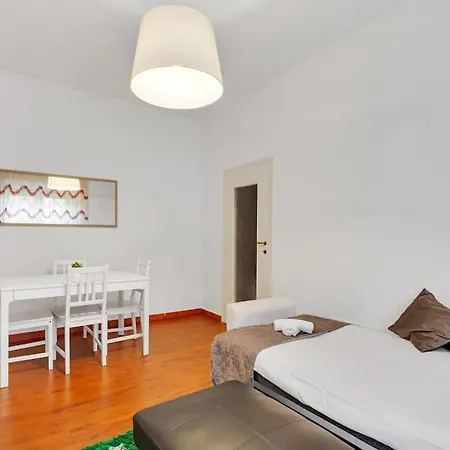 Апартаменты Navigli-duomo Large House Con Balcone Checkin H24