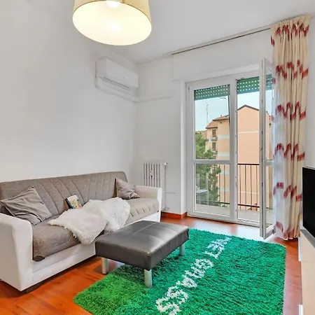 Navigli-duomo Large House Con Balcone Checkin H24 Апартаменты Милан